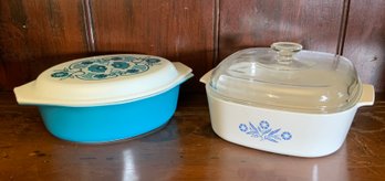 A vintage oval Pyrex turquoise