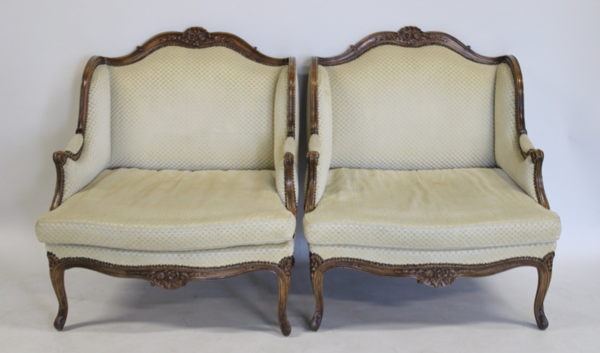 A VINTAGE PAIR OF OVERSIZE