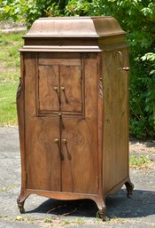 A vintage Victor floor model record