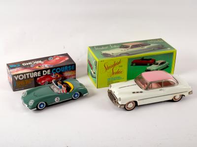 A Voiture de Course pale green
