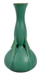 A W.B. MUNDIE TECO ART POTTERY