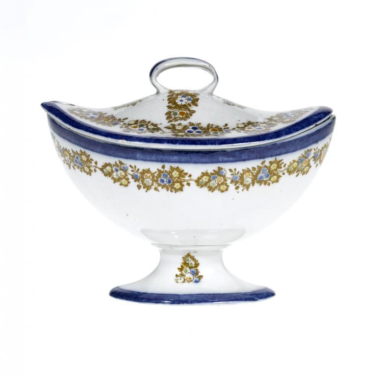 A WEDGWOOD AND CO PEARLWARE DESSERT