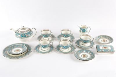 A Wedgwood Florentine pattern tea