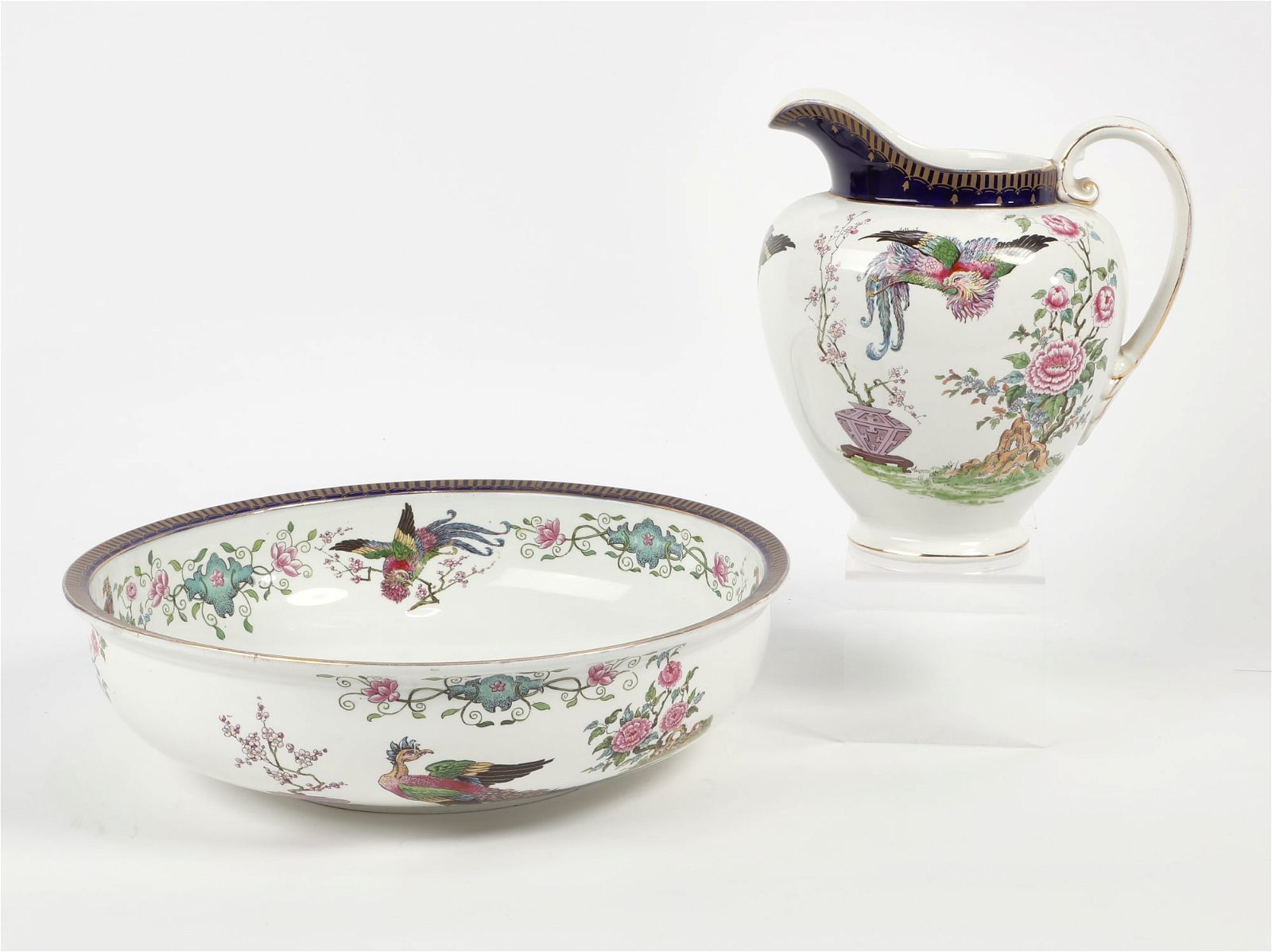 A WEDGWOOD IMPERIAL MIMOSA WARE