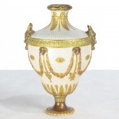 A WEDGWOOD VICTORIA WARE URN F
