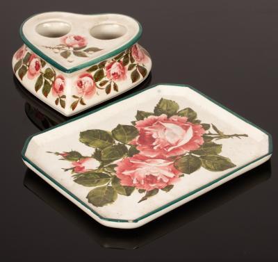 A Wemyss heart-shaped inkstand