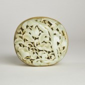 A White Jade Reticulated 'Drag