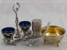 A white metal (tests silver) French