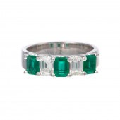 A WIDE 1.65 CTW EMERALD & DIAM