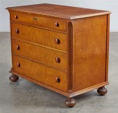 A WILLIAM AND MARY STYLE MAPLE