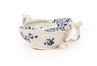 A Worcester blue and white