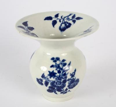 A Worcester blue and white