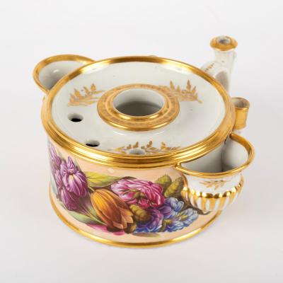 A Worcester drum-shaped inkwell,