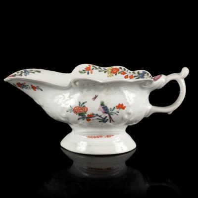 A Worcester pedestal sauceboat,