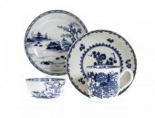 A WORCESTER TEA BOWL AND SAUCE