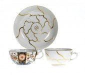 A WORCESTER TEACUP AND SAUCER<