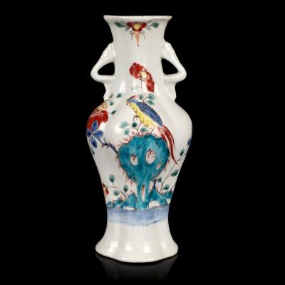 A Worcester two-handled vase, circa