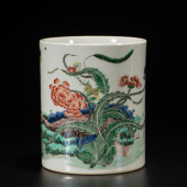 A WUCAI GLAZED PORCELAIN BRUSH