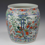 A WUCAI PORCELAIN FLOWERS AND