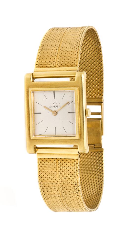 A Yellow Gold Mechanical Wristwatch