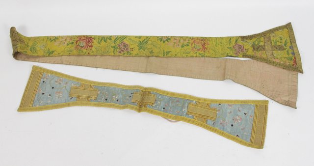 A yellow ground floral stole with