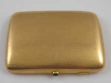A yellow metal (tests 14 ct gold)