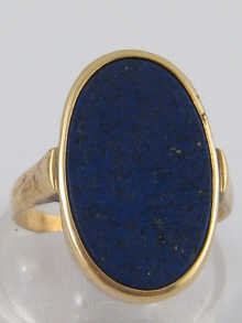 A yellow metal (tests 14 carat