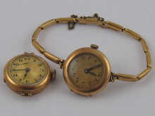 A yellow metal (tests 14 carat