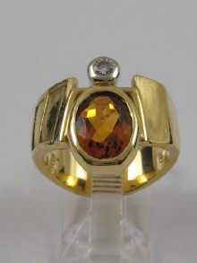 A yellow metal (tests 18 ct gold)