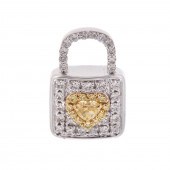 A YELLOW & WHITE DIAMOND PADLO
