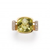 A YELLOWISH GREEN QUARTZ, DIAM