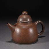 A ZISHA CLAY TEAPOT<br>A ZISHA