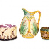 A Zsolnay Iridescent Art Potte