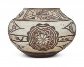A ZUNI PUEBLO POLYCHROME POTTE