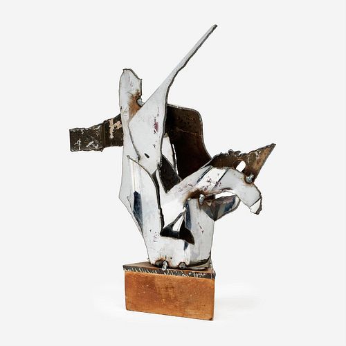 ABSTRACT WELDED STEEL SCULPTUREA