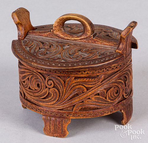 ACANTHUS CARVED SCANDINAVIAN