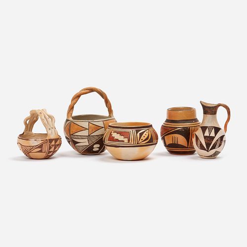 ACOMA & LAGUNA PUEBLO POTTERY