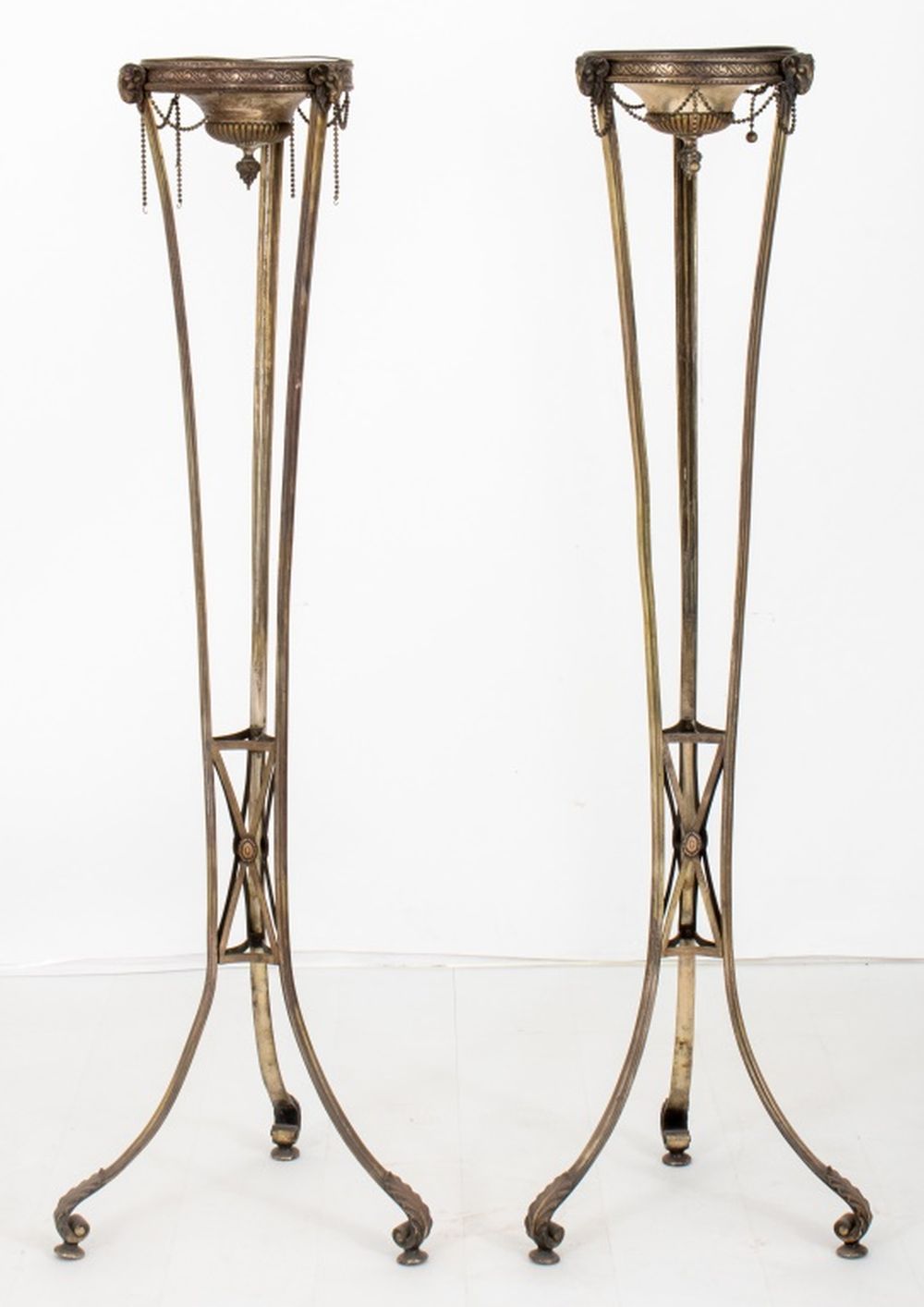 ADAMESQUE GILT BRONZE GUERIDON