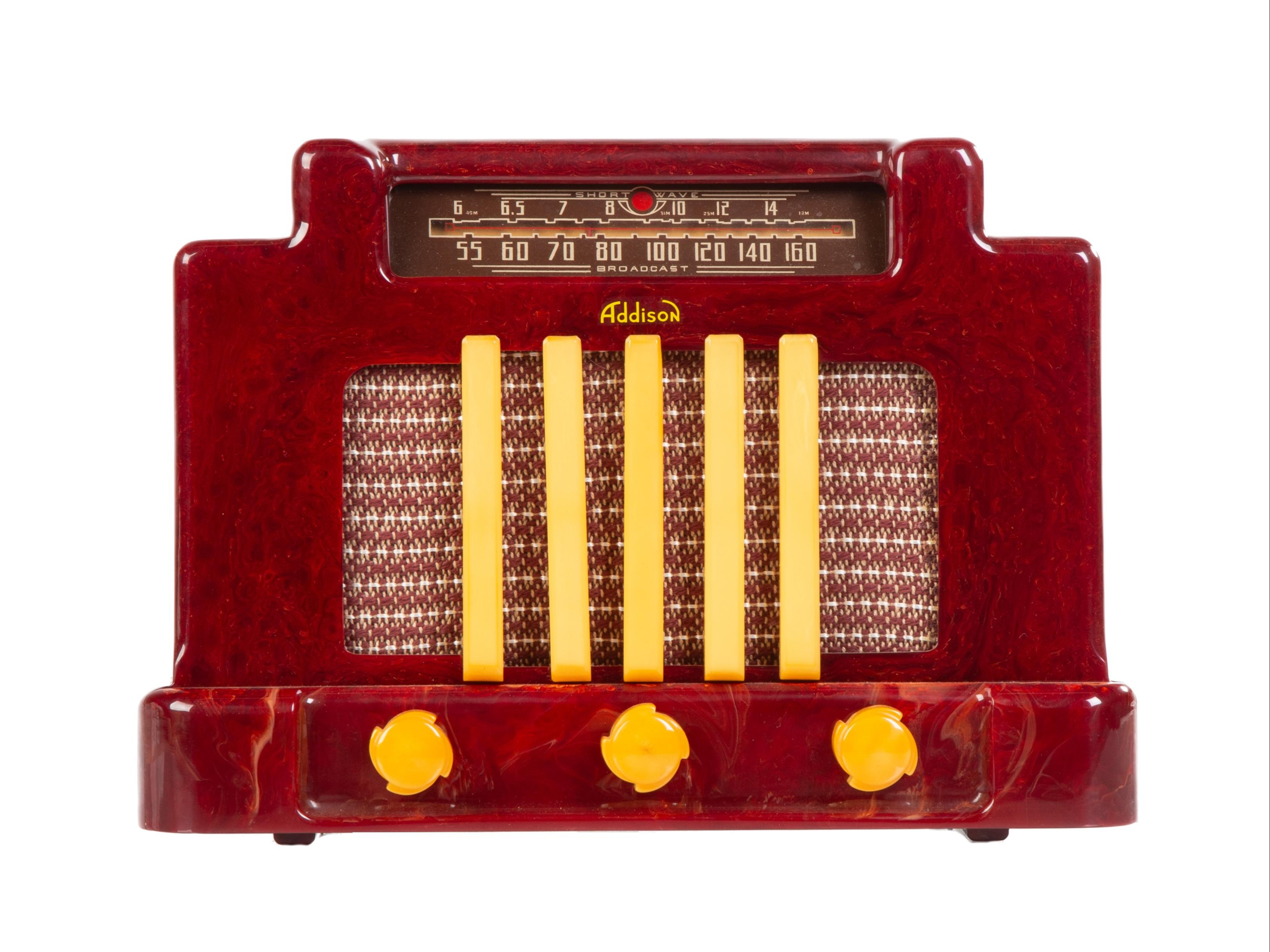 ADDISON MODEL 5D BAKELITE ART