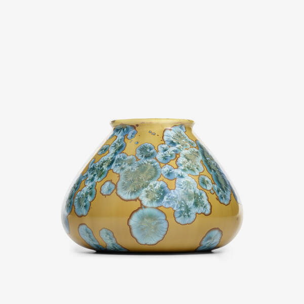 Adelaide Robineau. vase. 1915,
