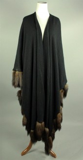 ADRIENNE LANDAU BLACK WOOL CAP
