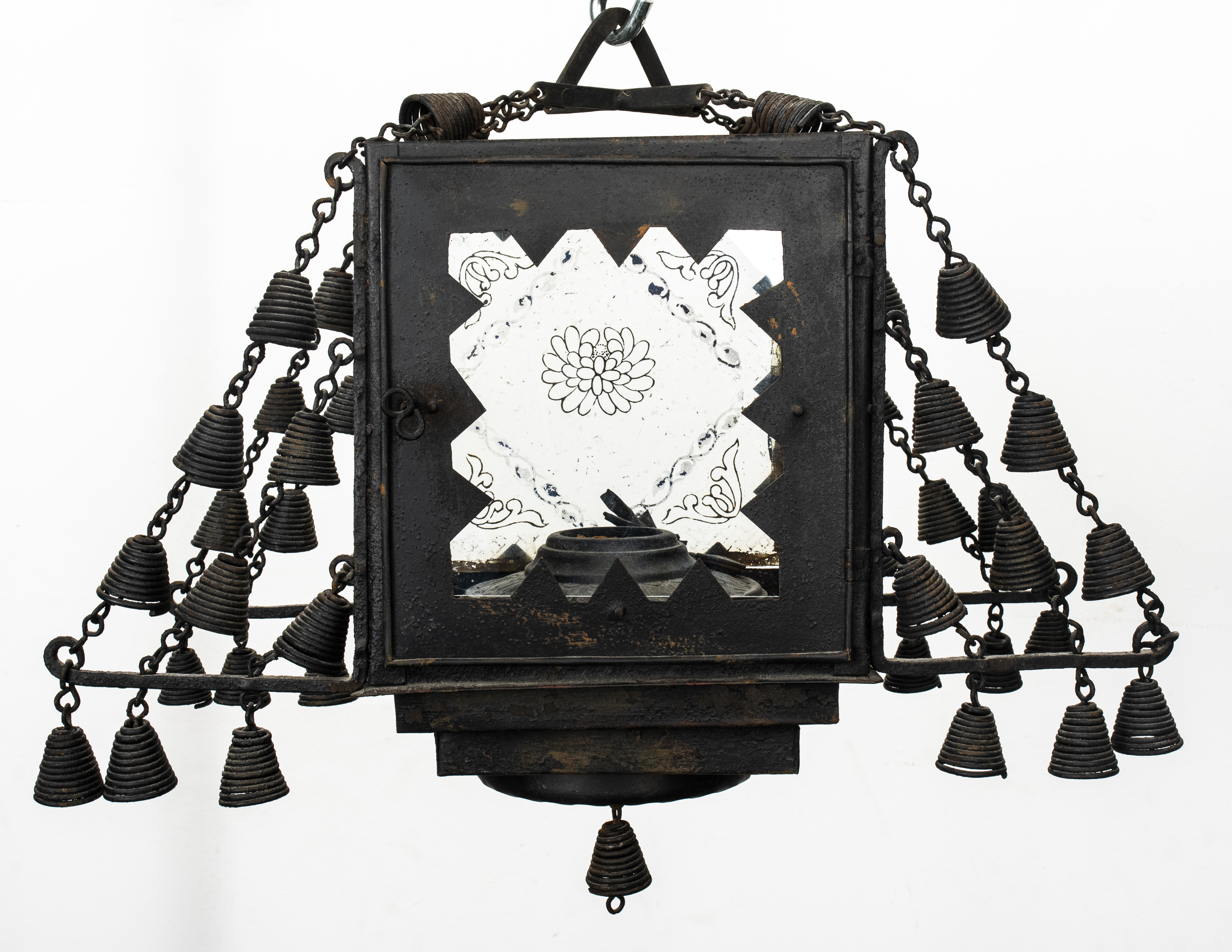 AESTHETIC MOVEMENT METAL HALL