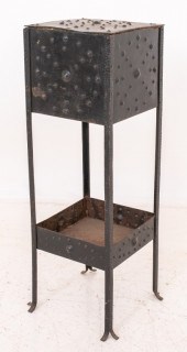 AESTHETIC MOVEMENT METAL SIDE