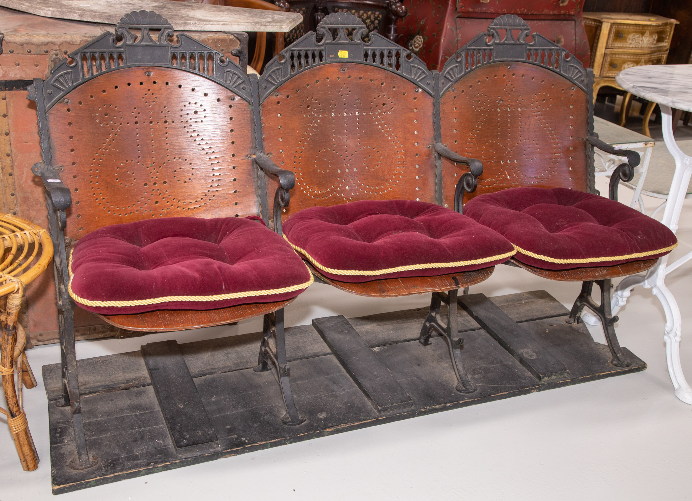 AESTHETIC STYLE CAST IRON THEATRE