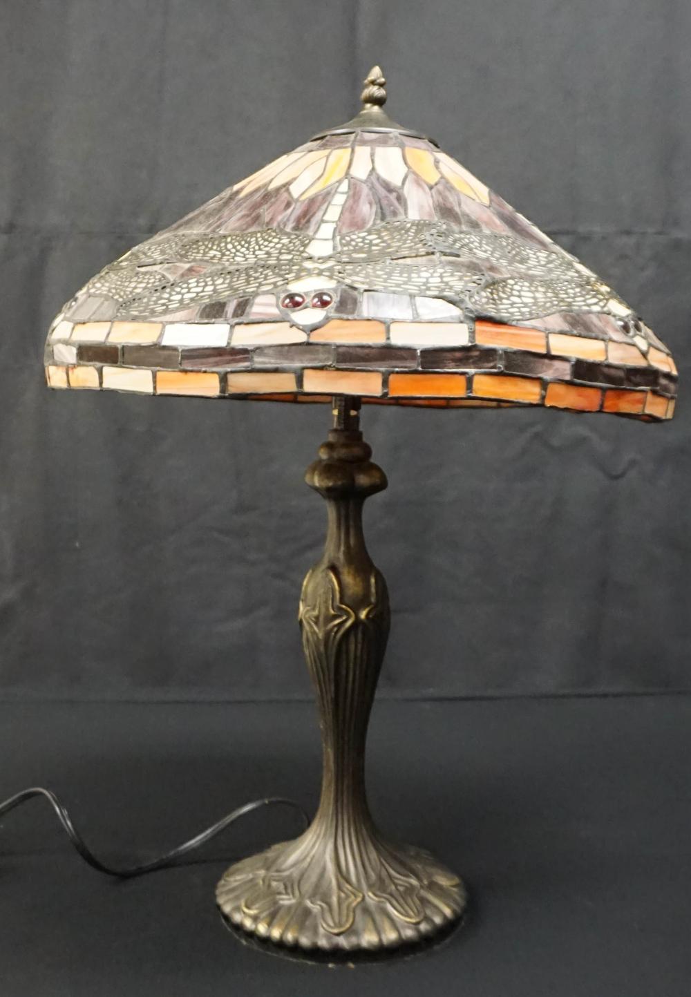 AESTHETIC STYLE LEADED GLASS