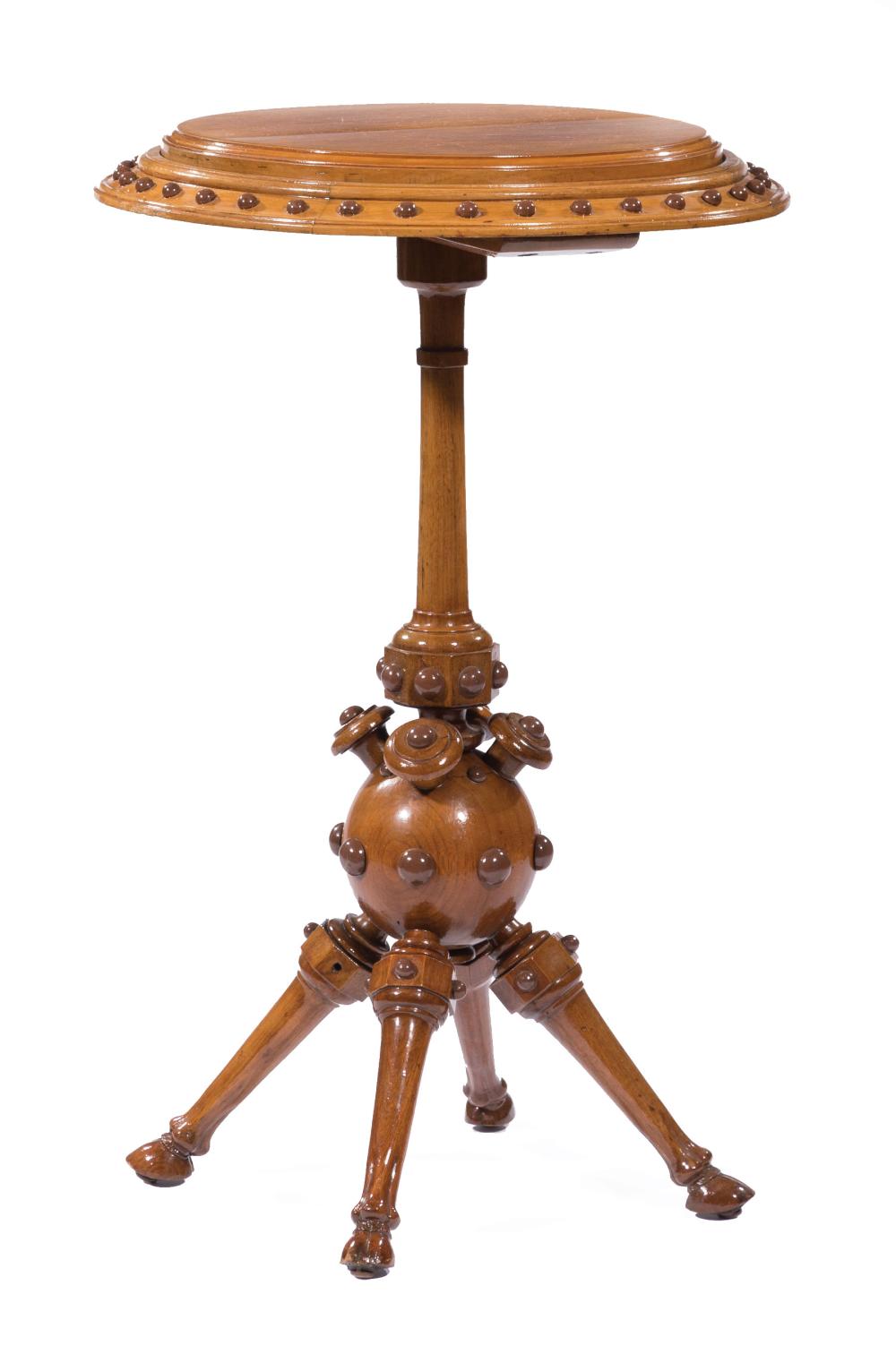 AESTHETIC WALNUT STANDAesthetic