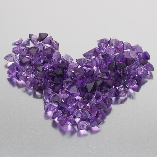 AFRICAN AMETHYST 50.25 CT TOTAL