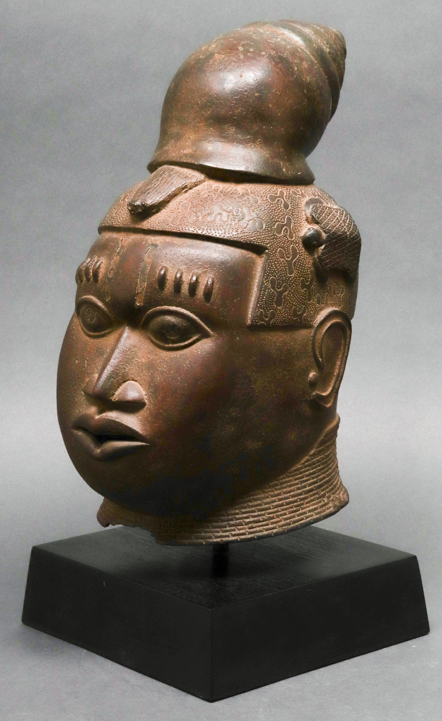AFRICAN BENIN BRONZE HEAD, BENIN