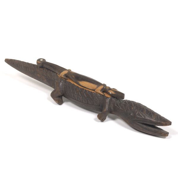 AFRICAN CARVED WOOD AND