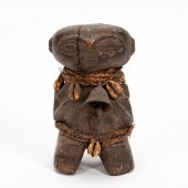 AFRICAN DRC SHORT CARVED WOOD